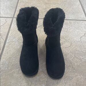Black Fur-Lined Boots